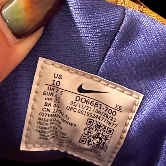 Nike womens Air Huarache 'ACG gold/orange/black 10 - Picture 7 of 7